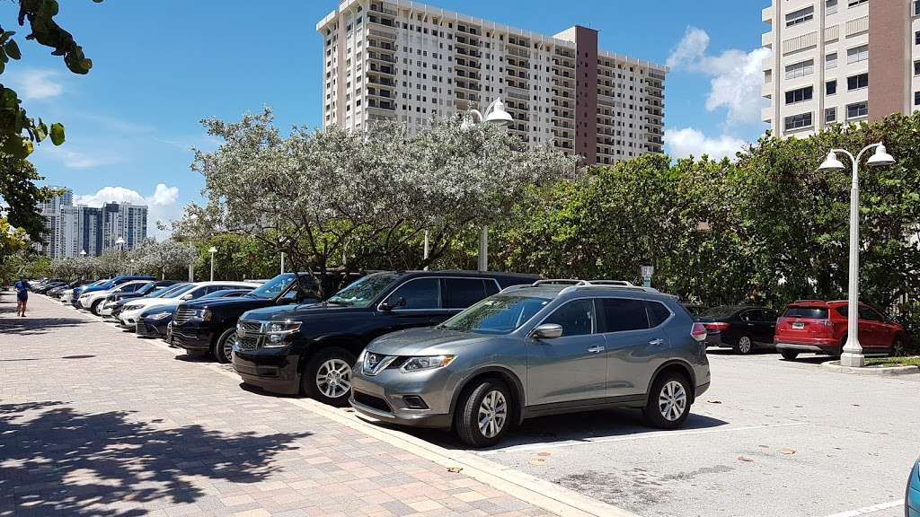 Parking | Hollywood, FL 33019, USA