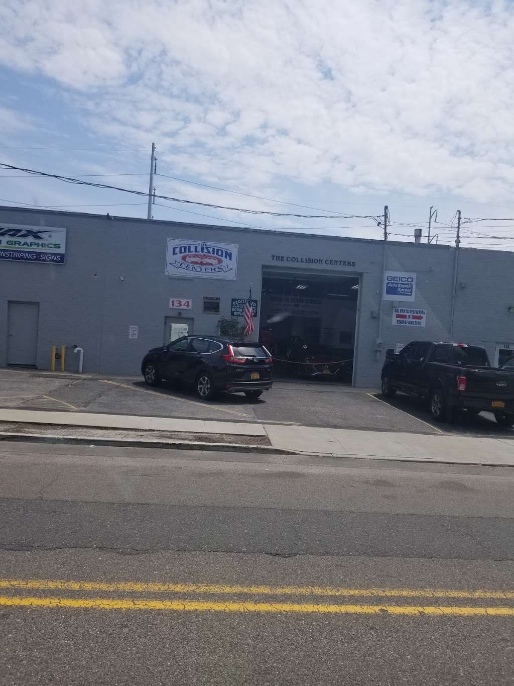 Caliber Collision | 134 Railroad St, Huntington Station, NY 11746, USA | Phone: (631) 351-4856