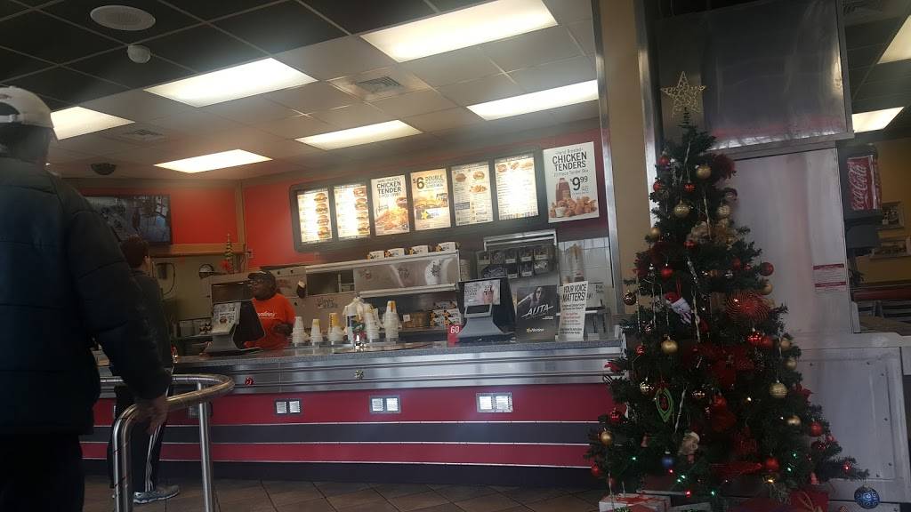 Hardees | 1800, Chapel Hill, NC 27514, USA | Phone: (919) 929-8516