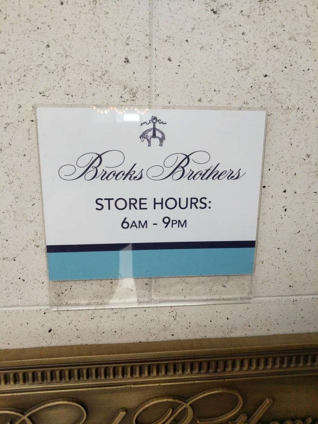 Brooks Brothers | 10000 West OHare Ave, Chicago, IL 60666, USA | Phone: (847) 327-0578