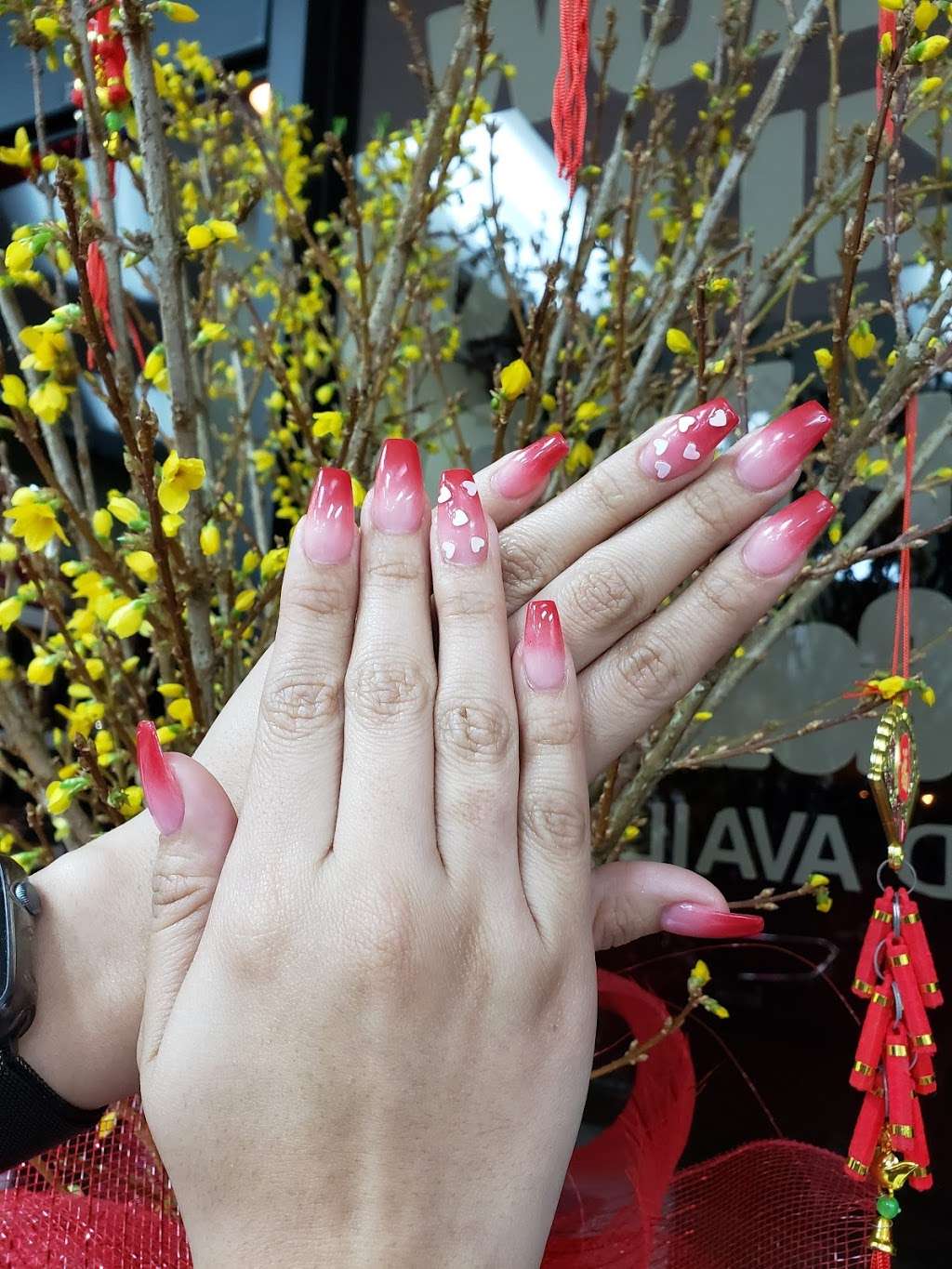 Images LV Nail & Spa - Nail salon in Plymouth, MA 02360