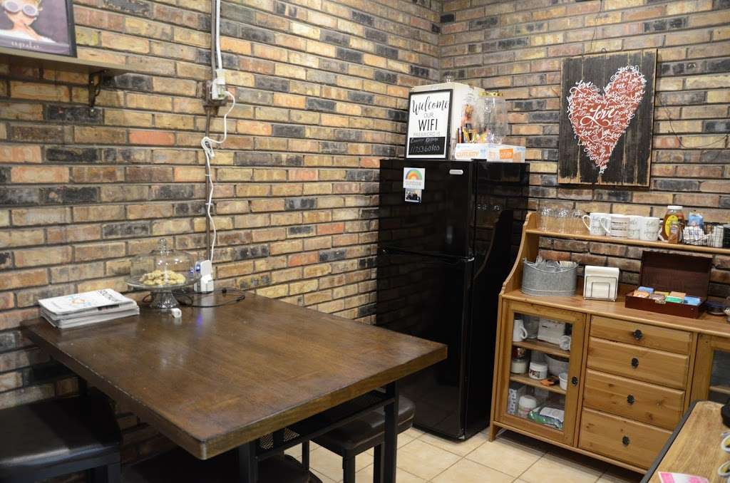 OHara & Friends Salon | 7008 W 127th St, Palos Heights, IL 60463, USA | Phone: (708) 239-1111