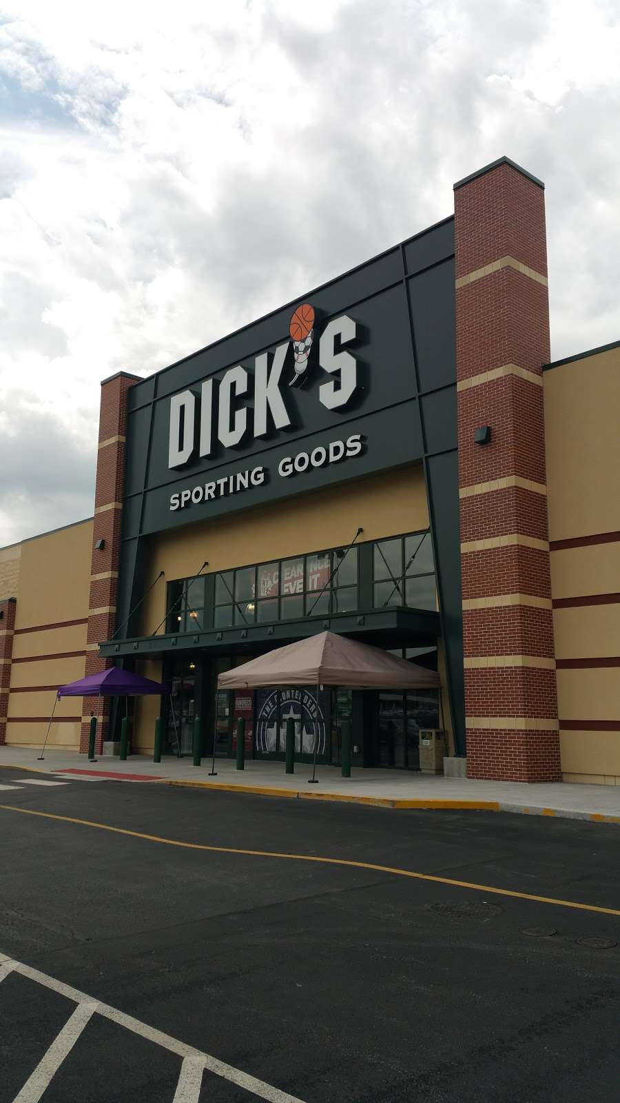 DICKS Sporting Goods | 1320 Lincoln Way E Unit 1, Chambersburg, PA 17202, USA | Phone: (717) 446-8115