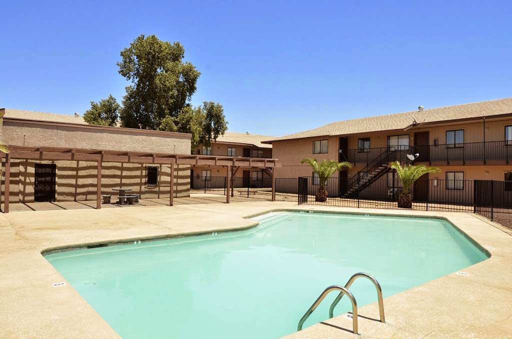 Canyon Pointe Apartments | 3621 N Black Canyon Hwy, Phoenix, AZ 85015, USA | Phone: (602) 266-7221