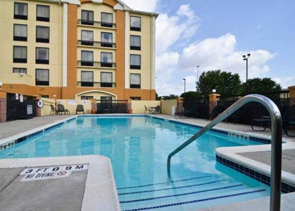 Comfort Inn Hwy. 290/NW | 7887 W Tidwell Rd, Houston, TX 77040, USA | Phone: (713) 690-1493