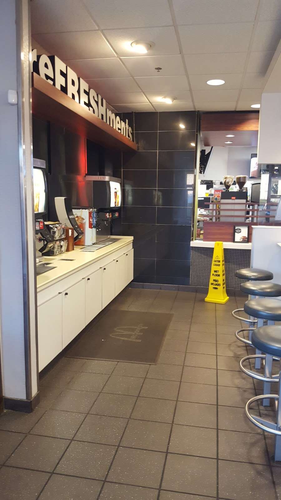 McDonalds | 108 N, I-45, Hutchins, TX 75141, USA | Phone: (972) 225-2767