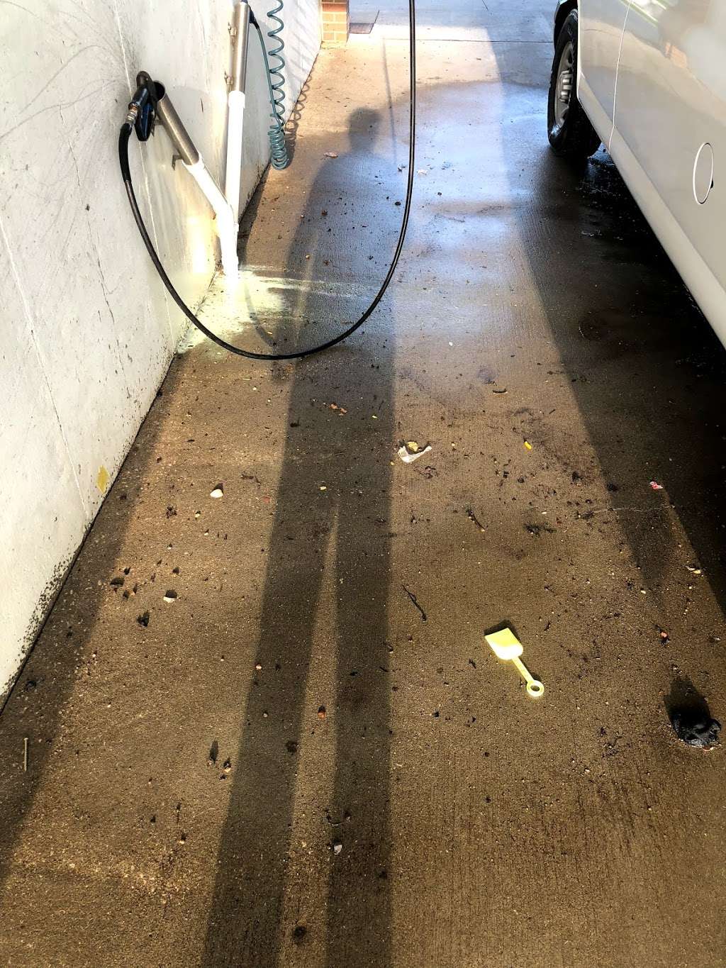 Whale Spout Car Wash | 22203 W 66th St, Shawnee, KS 66226, USA | Phone: (913) 422-4100