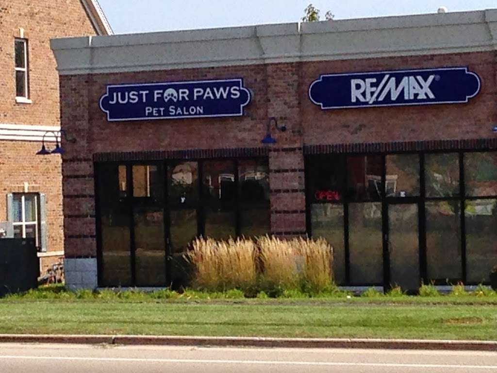 Just For Paws | 40W160 Campton Crossings Drive f, St. Charles, IL 60175, USA | Phone: (630) 549-7845