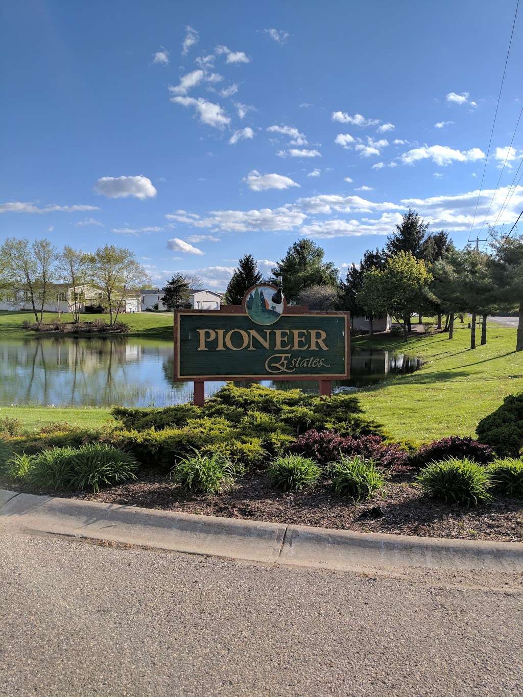 Pioneer Homes of Wisconsin | W7955 Creek Rd, Delavan, WI 53115, USA | Phone: (262) 740-3990