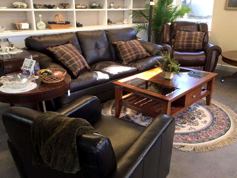 Furniture4U of Lititz | 243 S Broad St, Lititz, PA 17543 | Phone: (717) 519-9657