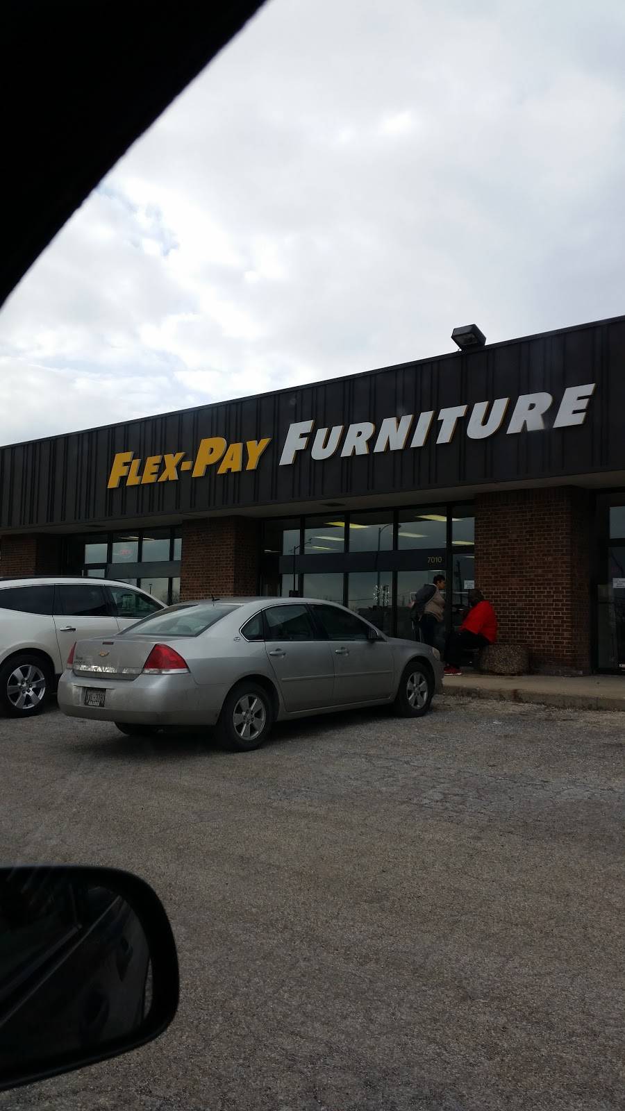 FlexPay Furniture | 7010 Good Hope Rd, Milwaukee, WI 53223, USA | Phone: (414) 353-3100