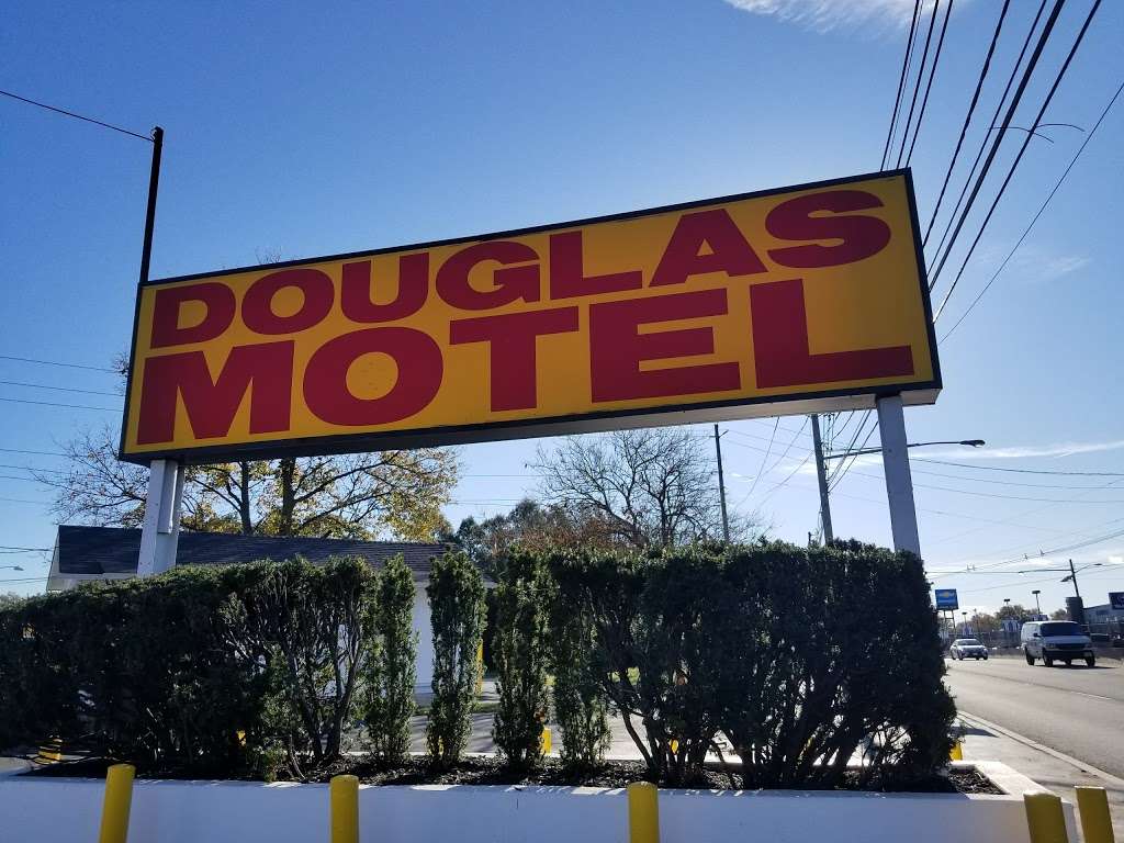 Douglas Motel | 1100 US-1, Avenel, NJ 07001, USA | Phone: (732) 636-9090