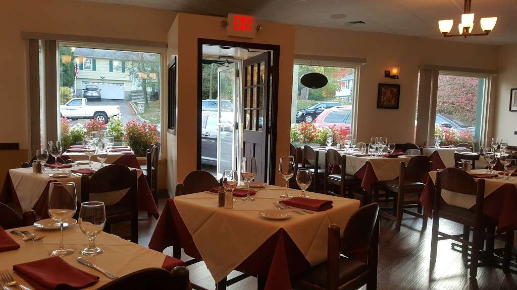 Primavera Italian Cuisine | 130 New Canaan Ave, Norwalk, CT 06850, USA | Phone: (203) 939-9966