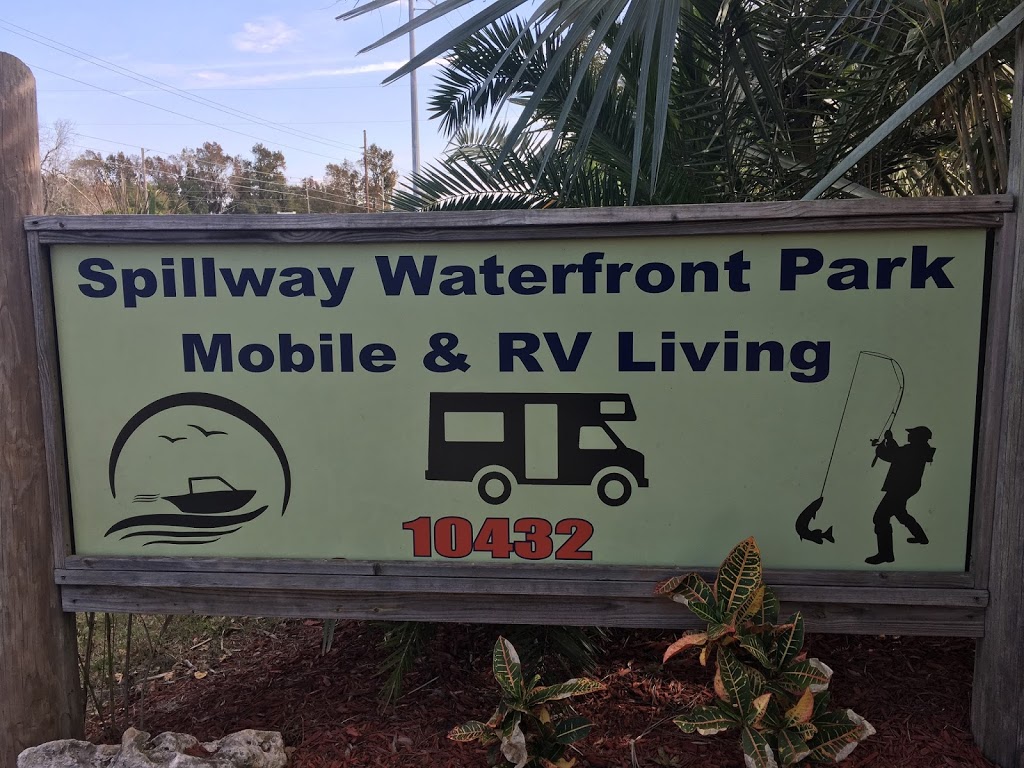 Spillway Waterfront Park Mobile and RV Living | 10432 County Rd 44, Leesburg, FL 34788, USA | Phone: (352) 396-4939