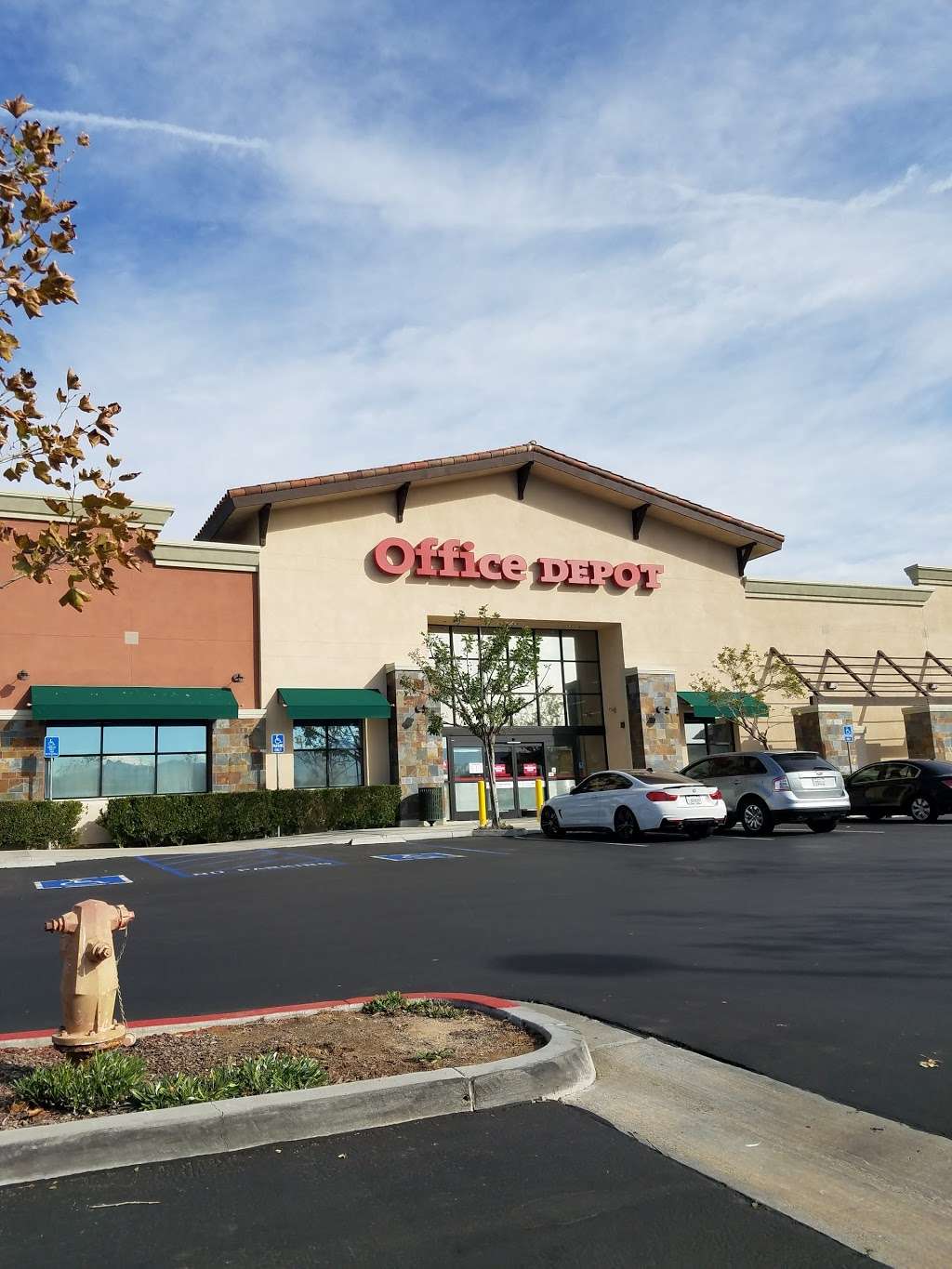 Office Depot | 28150 Newhall Ranch Rd, Valencia, CA 91355 | Phone: (661) 257-3015