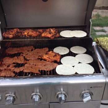 El Chymal | Studebaker Rd, Downey, CA 90241, USA | Phone: (562) 868-6042