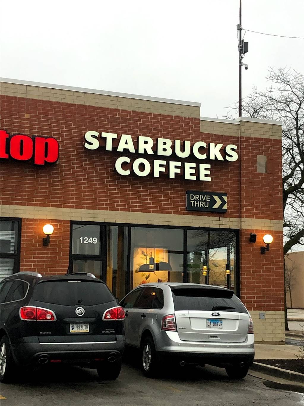 Starbucks | 1249 Torrence Ave, Calumet City, IL 60409, USA | Phone: (708) 730-9512