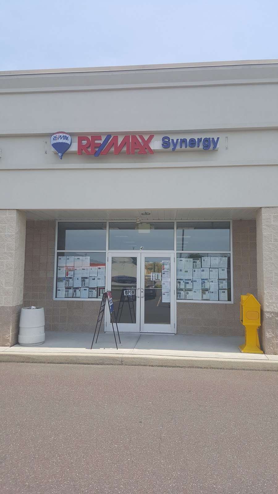 REMAX SYNERGY | 180 Old Swede Rd #4, Douglassville, PA 19518, USA | Phone: (610) 385-0090