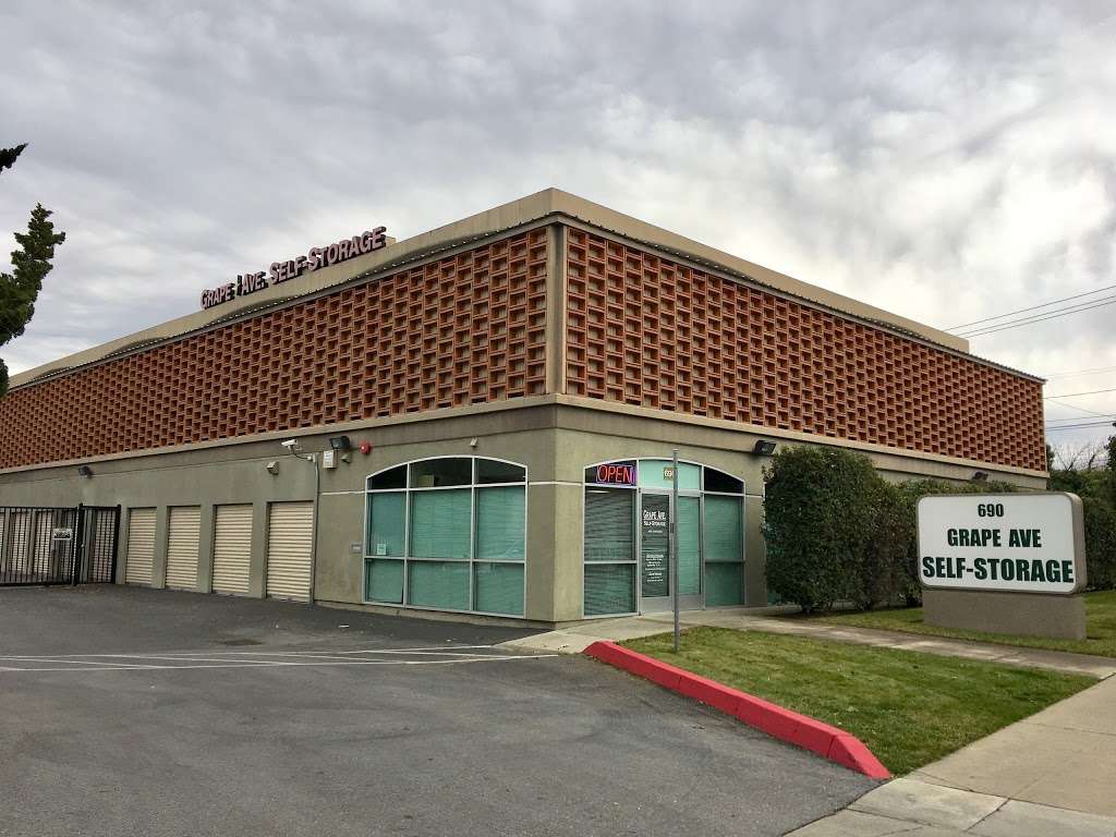 Grape Avenue Self Storage | 690 Grape Ave, Sunnyvale, CA 94087, USA | Phone: (408) 763-8932