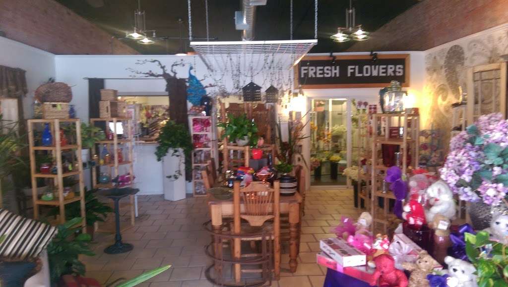 Metro Florist & Gifts | 216 W 6th St, Ferris, TX 75125, USA | Phone: (972) 544-8877