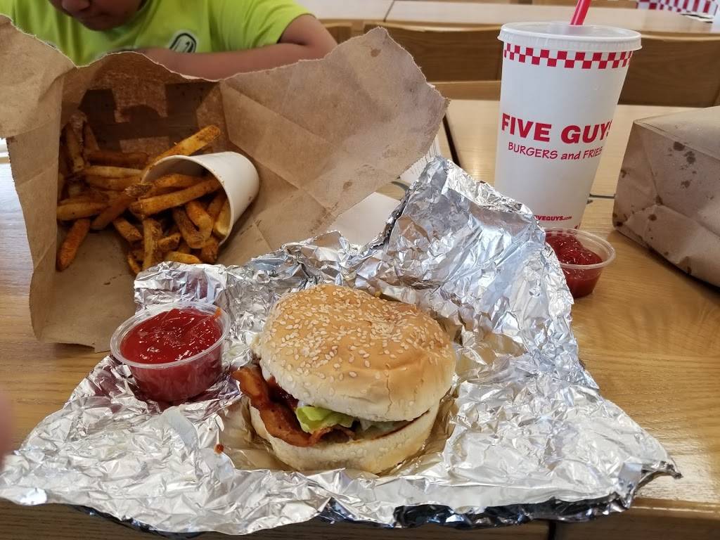 Five Guys | 1029 Freeport Rd, Pittsburgh, PA 15238, USA | Phone: (412) 781-5590