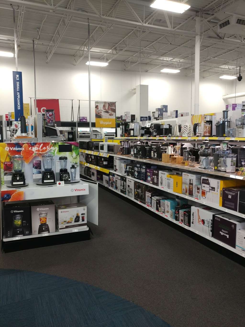 Best Buy | 315 N Weber Rd, Bolingbrook, IL 60490, USA | Phone: (630) 759-9708