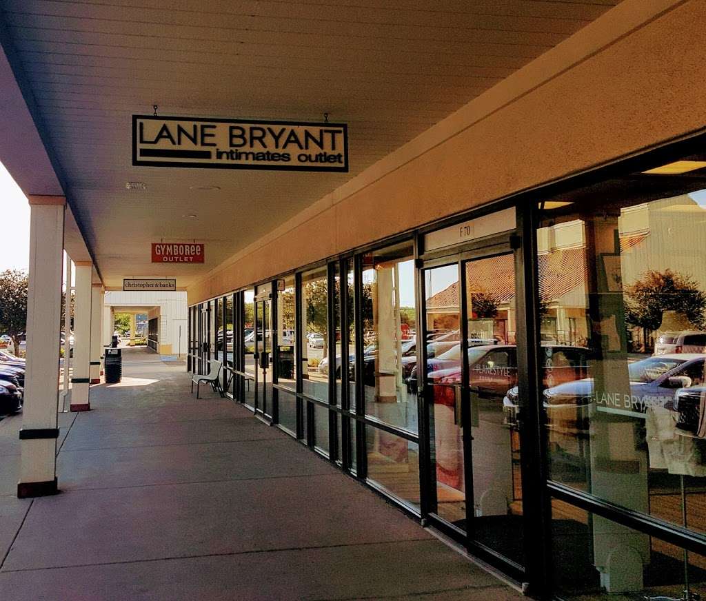 Lane Bryant Outlet | 3130 Outlet Drive 1, Suite F80, Edinburgh, IN 46124, USA | Phone: (812) 703-4136