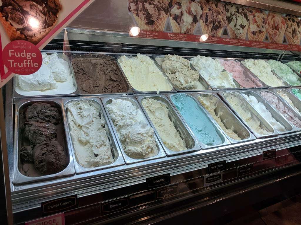 Cold Stone Creamery | 6607 S Semoran Blvd, Orlando, FL 32822 | Phone: (407) 816-4260