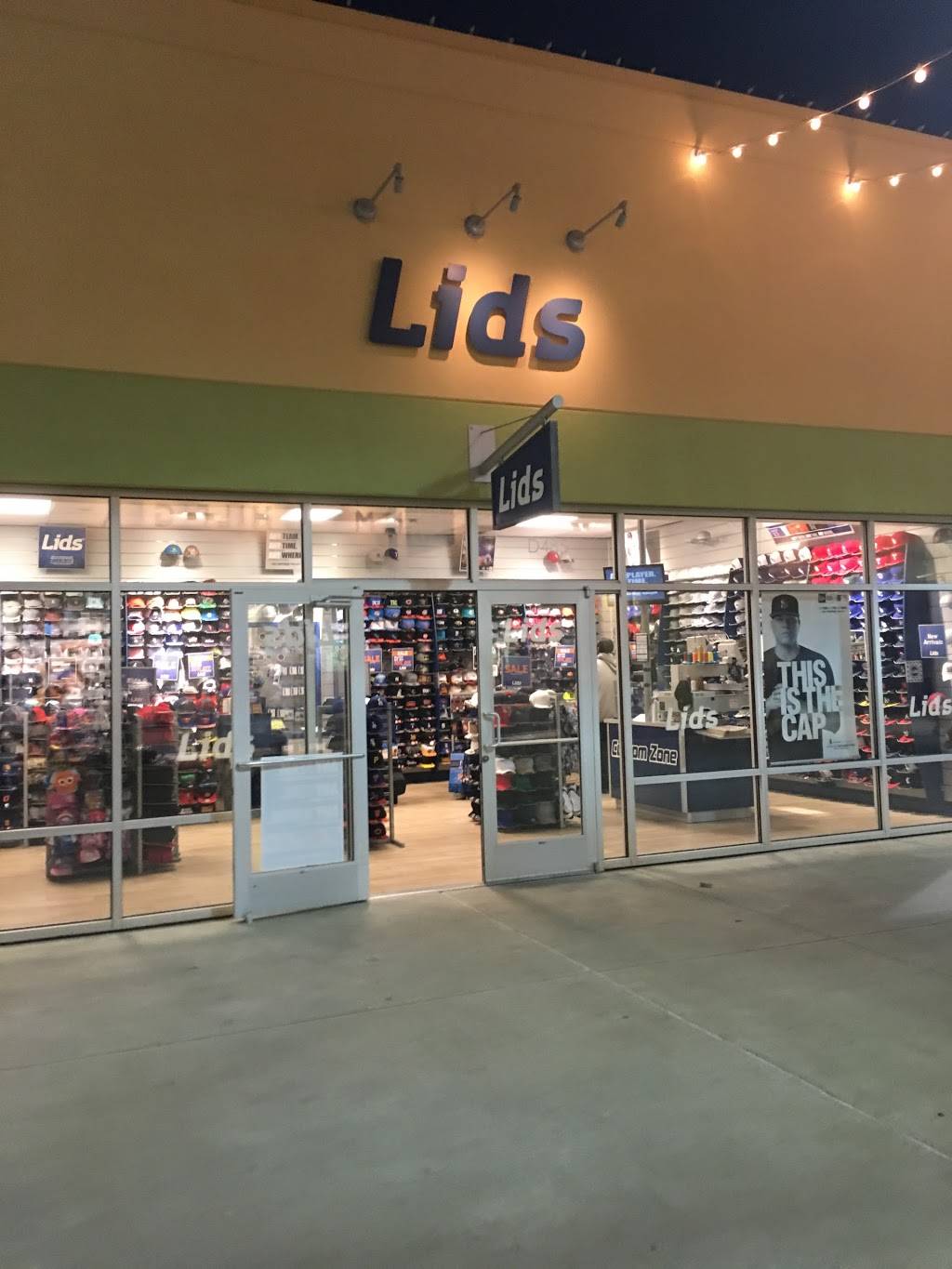 Lids | 7642 W Reno Ave SP D-485, Oklahoma City, OK 73127, USA | Phone: (405) 495-1111