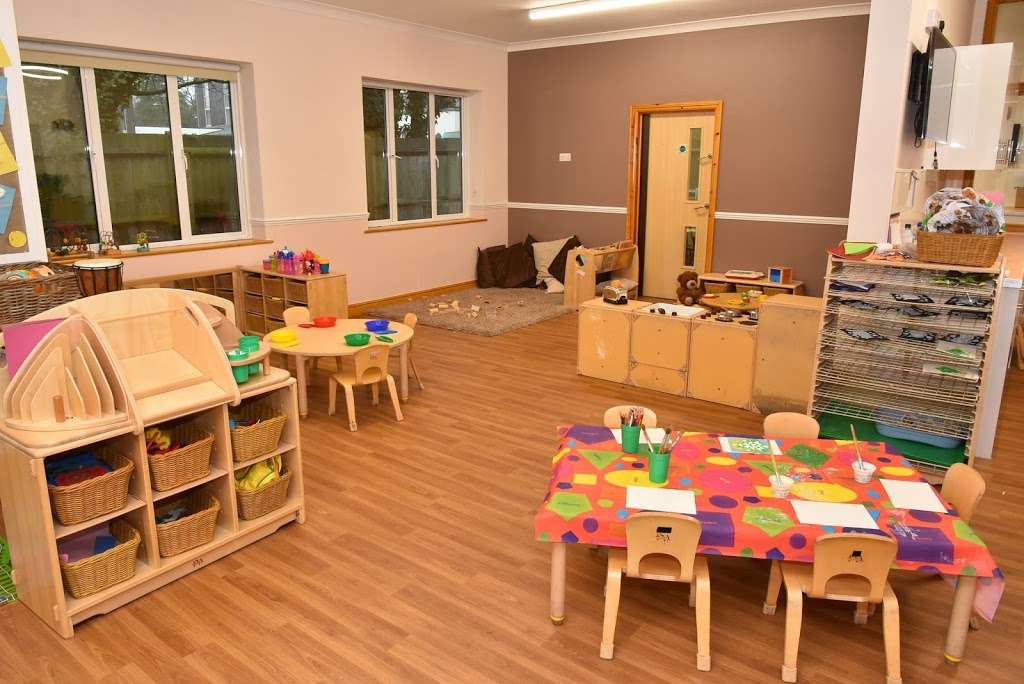 Asquith Hickory House Pre-School & Day Nursery | Brickfield Farm, Longfield DA3 7PJ, UK | Phone: 0370 218 7838