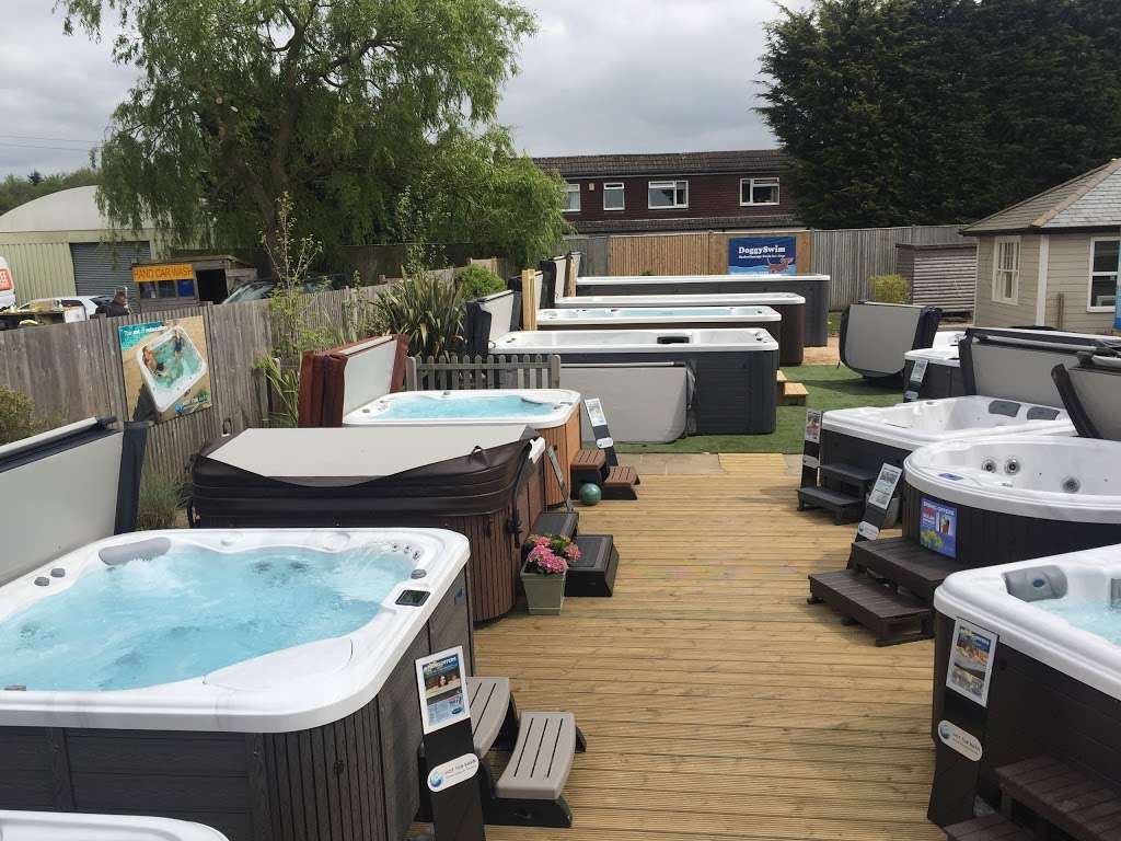 Hot Tub Barn Sevenoaks | Polhill Garden Centre, London Rd, Sevenoaks TN14 7AD, UK | Phone: 01959 532460