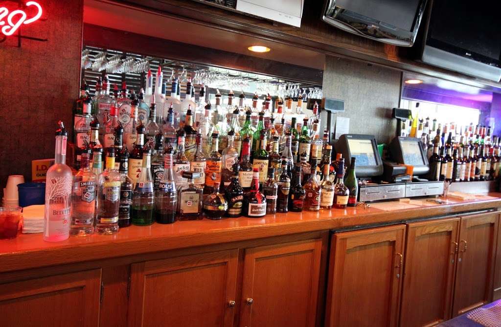 Breakers Pub | 10100 Coastal Hwy, Ocean City, MD 21842 | Phone: (410) 524-7500