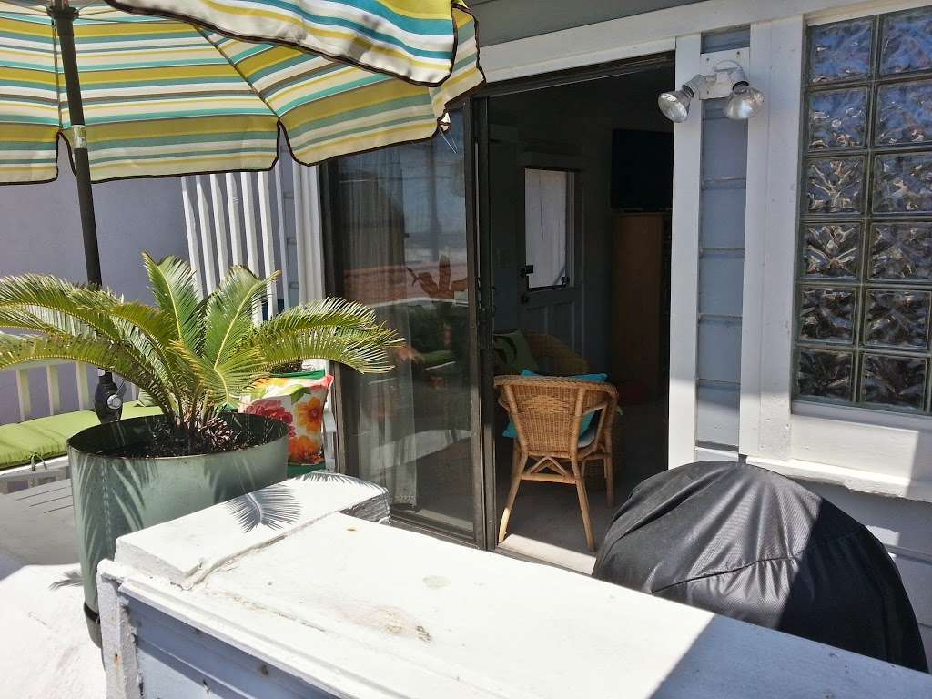 The Sun Catchers: A Beach Vacation Rental | 718 San Luis Rey Pl, San Diego, CA 92109, USA | Phone: (858) 488-3408