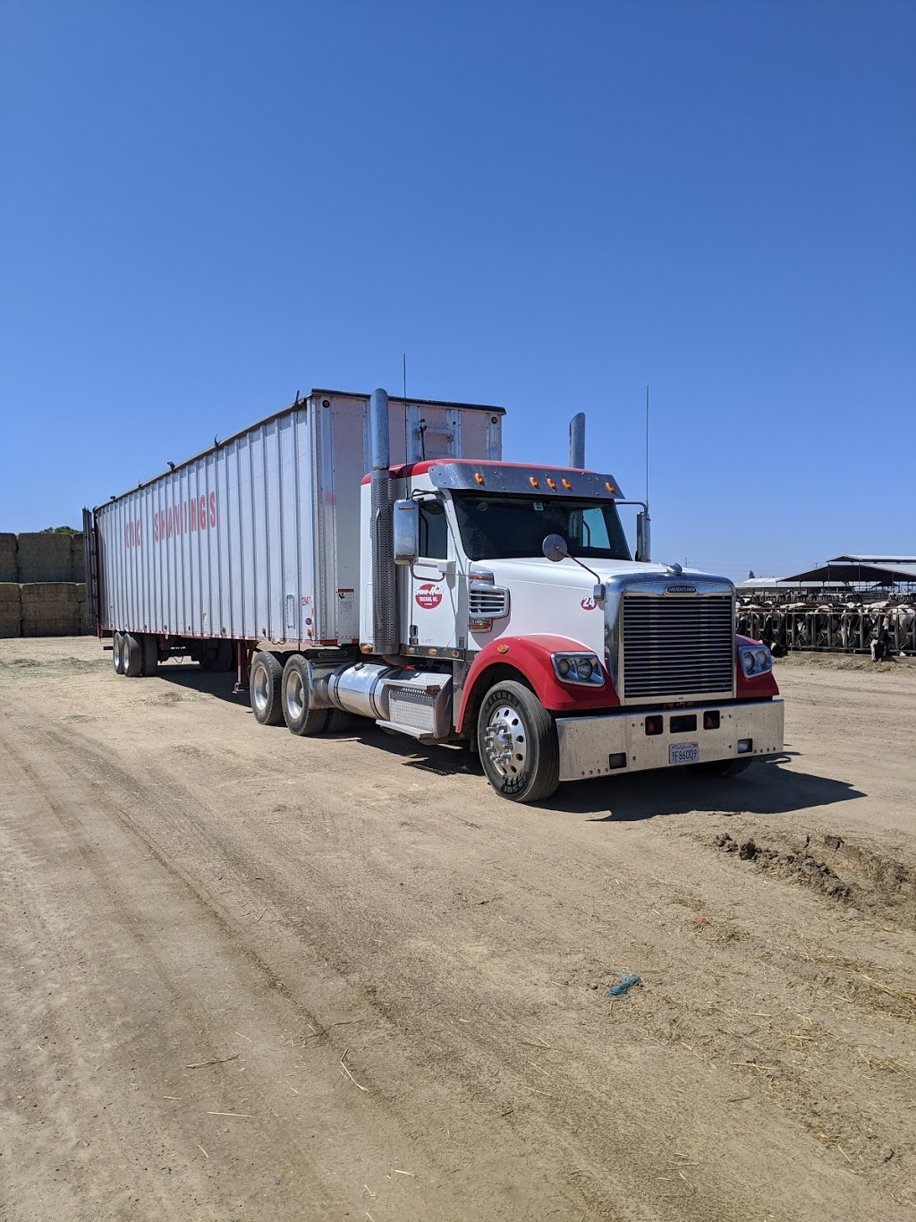 Gene Hull Trucking | 2145 E Conejo Ave, Fresno, CA 93725, USA | Phone: (559) 896-9292