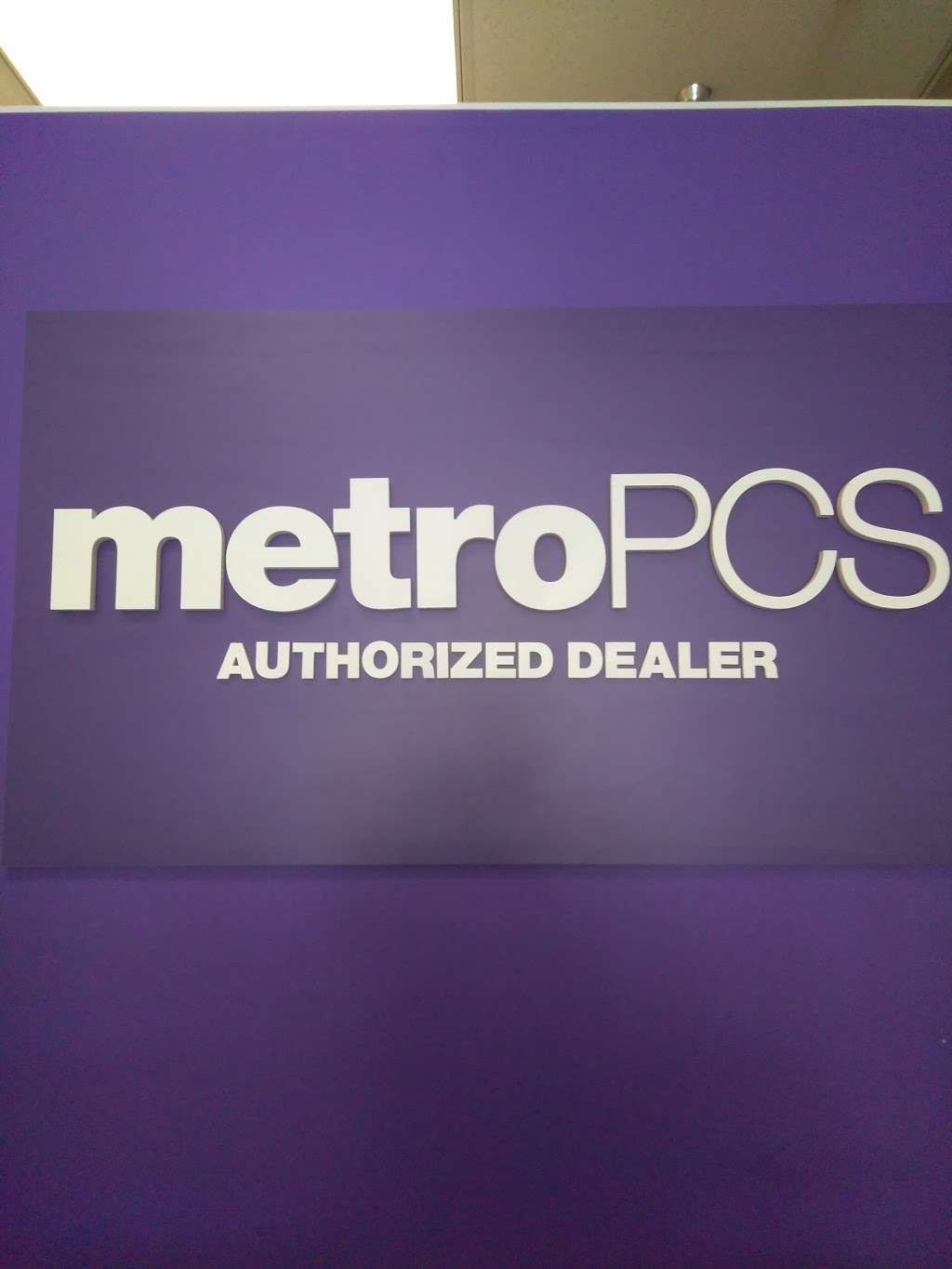 Metro by T-Mobile | 12749 Laurel Bowie Rd, Laurel, MD 20708, USA | Phone: (240) 294-6908