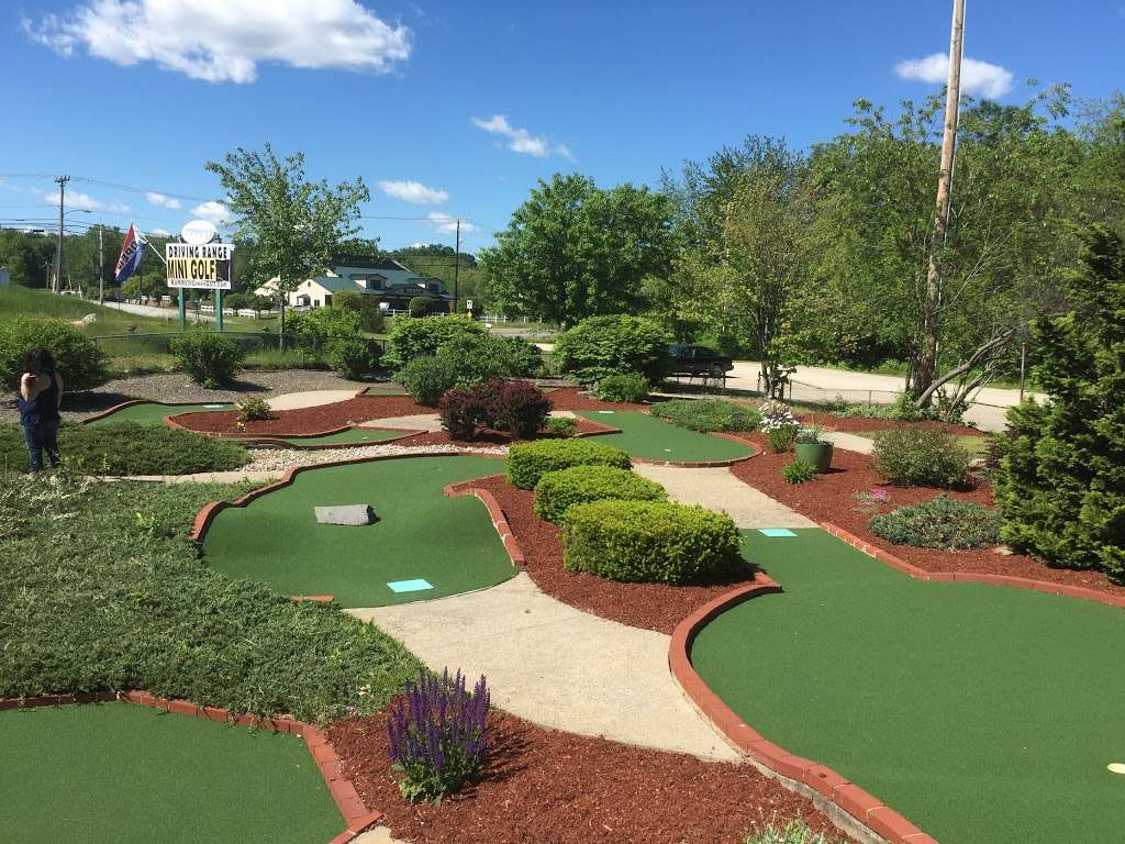 Mammoth Green Driving Range and 18 Hole Mini Golf | 135 Nashua Rd, Londonderry, NH 03053, USA | Phone: (603) 432-4653