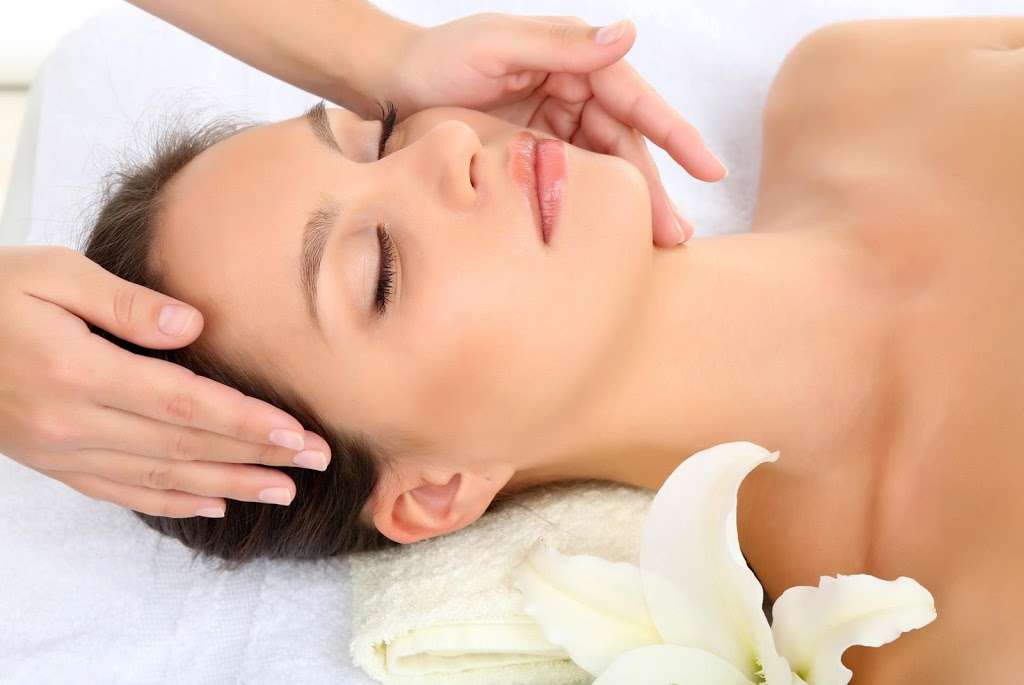 Molly massages | 5641 SE Crooked Oak Ave, Hobe Sound, FL 33455, USA | Phone: (772) 631-1338