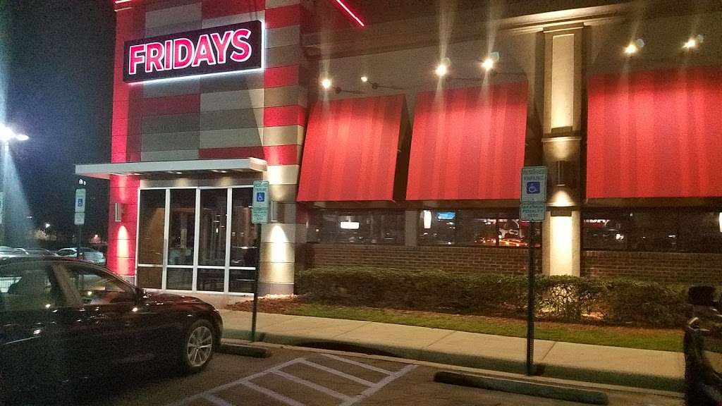 TGI Fridays | 409 W W.T.Harris Blvd, Charlotte, NC 28262 | Phone: (704) 548-8113