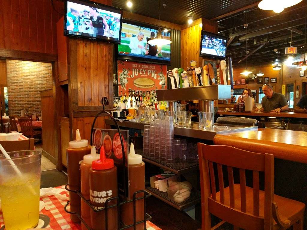 Famous Daves Bar-B-Que | 2440 US-34, Oswego, IL 60543 | Phone: (630) 551-4733