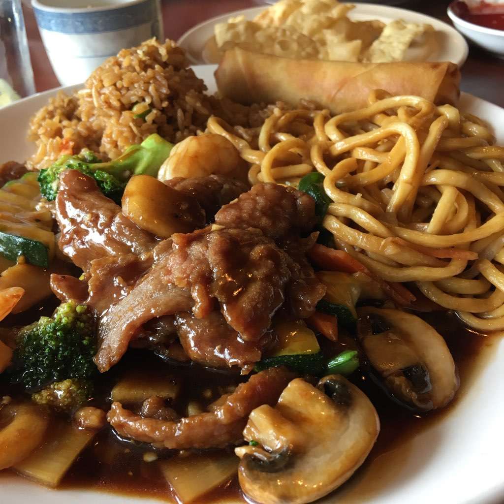 Golden Phoenix Chinese Cuisine | 116, 2345 E Centennial Pkwy, North Las Vegas, NV 89081 | Phone: (702) 457-6688