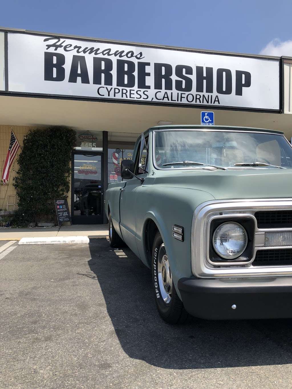 Hermanos Barber Shop | 4455 W Cerritos Ave, Cypress, CA 90630 | Phone: (714) 229-9330