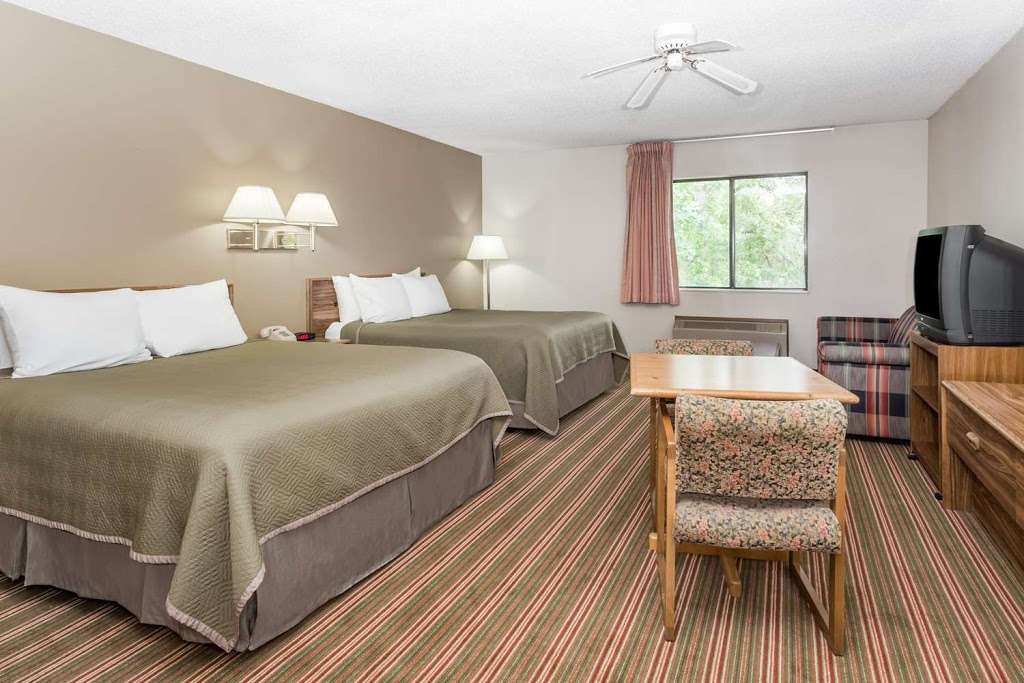 Travelodge by Wyndham Longmont | 3820 CO-119, Longmont, CO 80501 | Phone: (303) 848-4983