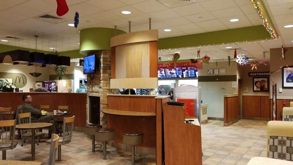 McDonalds | 1600 Providence Hwy, Norwood, MA 02062, USA | Phone: (781) 762-1275