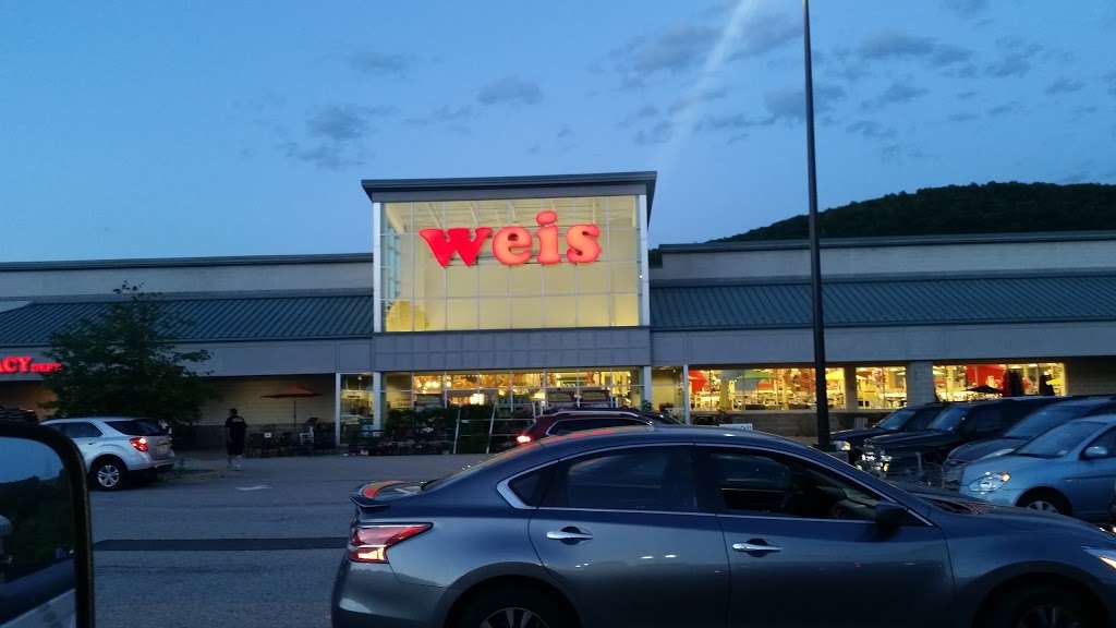 Weis Markets | 140 NJ-23, Franklin, NJ 07416 | Phone: (973) 209-4498