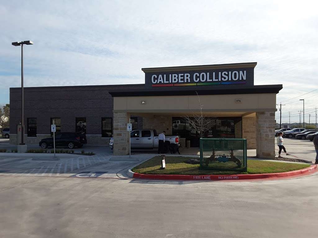 Caliber Collision - 7587 FM78, San Antonio, TX 78244
