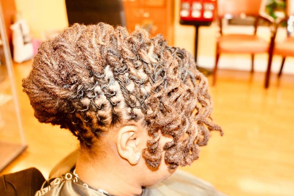 TWISTED ROOTS SALON | 701 E 75th St, Chicago, IL 60619 | Phone: (773) 994-9878