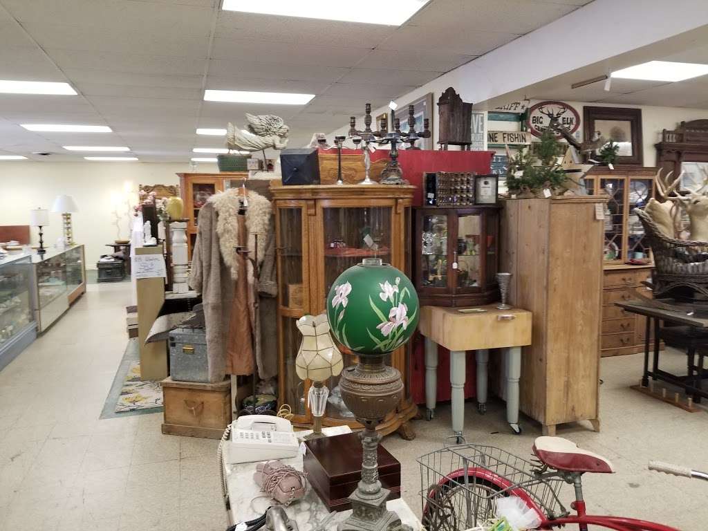 Old Ridge Route Antique | 2124 Lebec Rd, Lebec, CA 93243 | Phone: (661) 248-2128