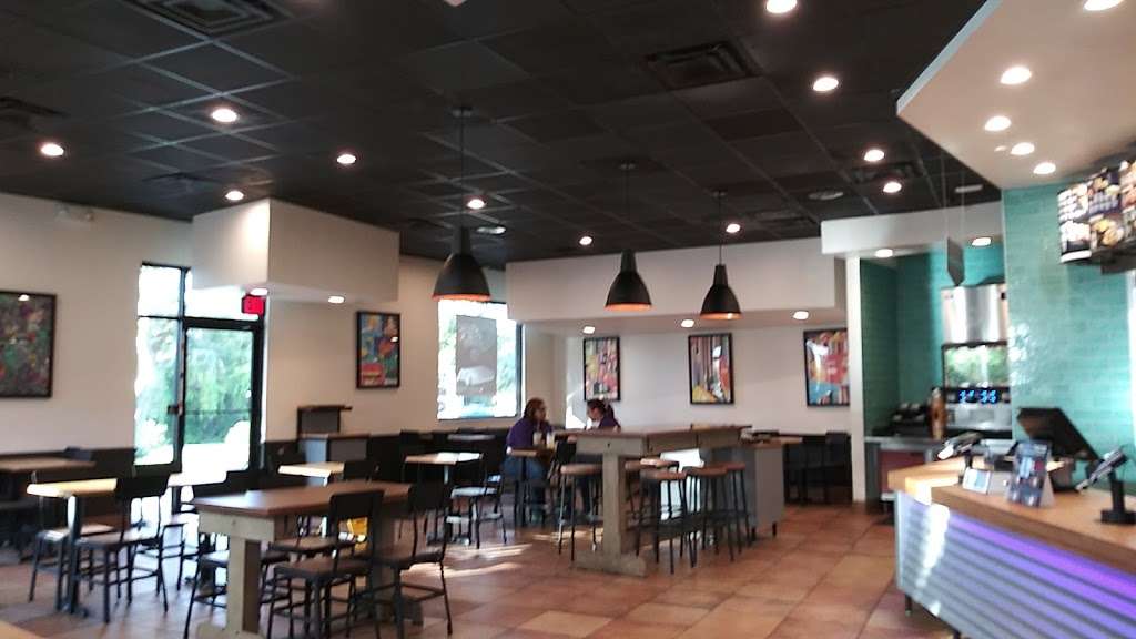 Taco Bell | 2753 Elkcam Blvd, Deltona, FL 32738, USA | Phone: (386) 532-5299