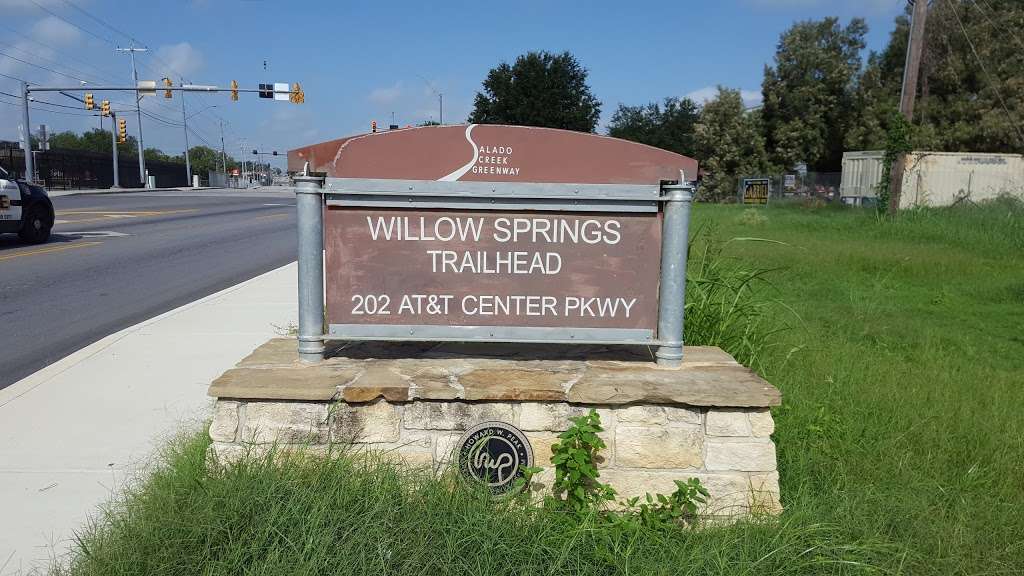 Willow Springs Trailhead | 3265 E Houston St, San Antonio, TX 78219, USA