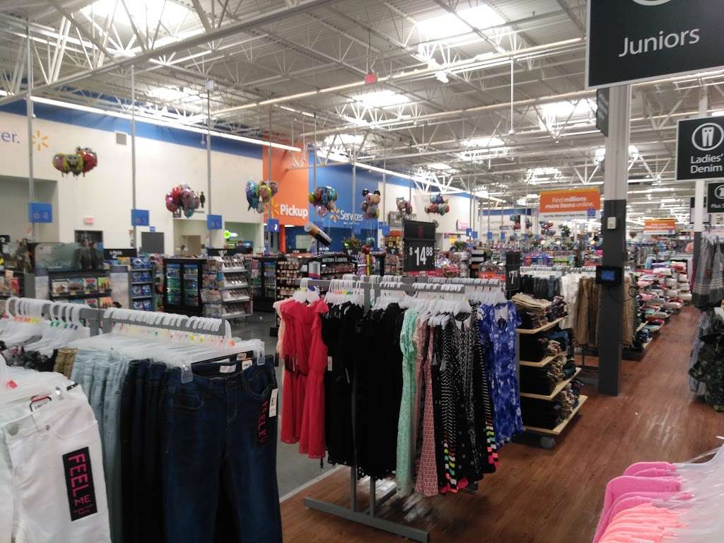 Walmart Supercenter Department Store 16313 New Independence